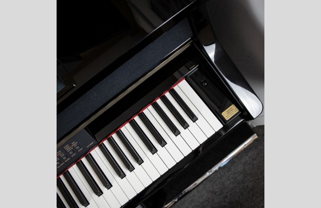 Used Yamaha CLP265GP Polished Ebony Digital Piano Complete Package (SN:GBRCNX01048) - Image 9